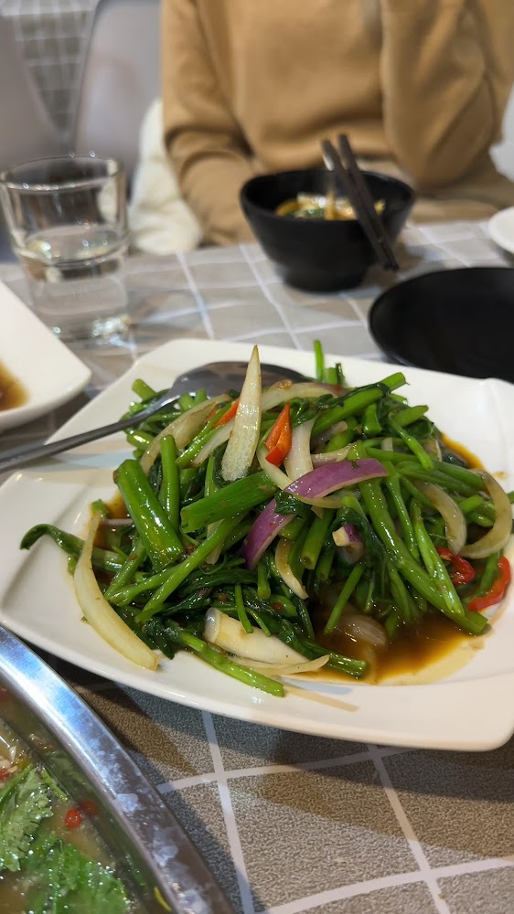 嶼山食光炒空心菜料理
