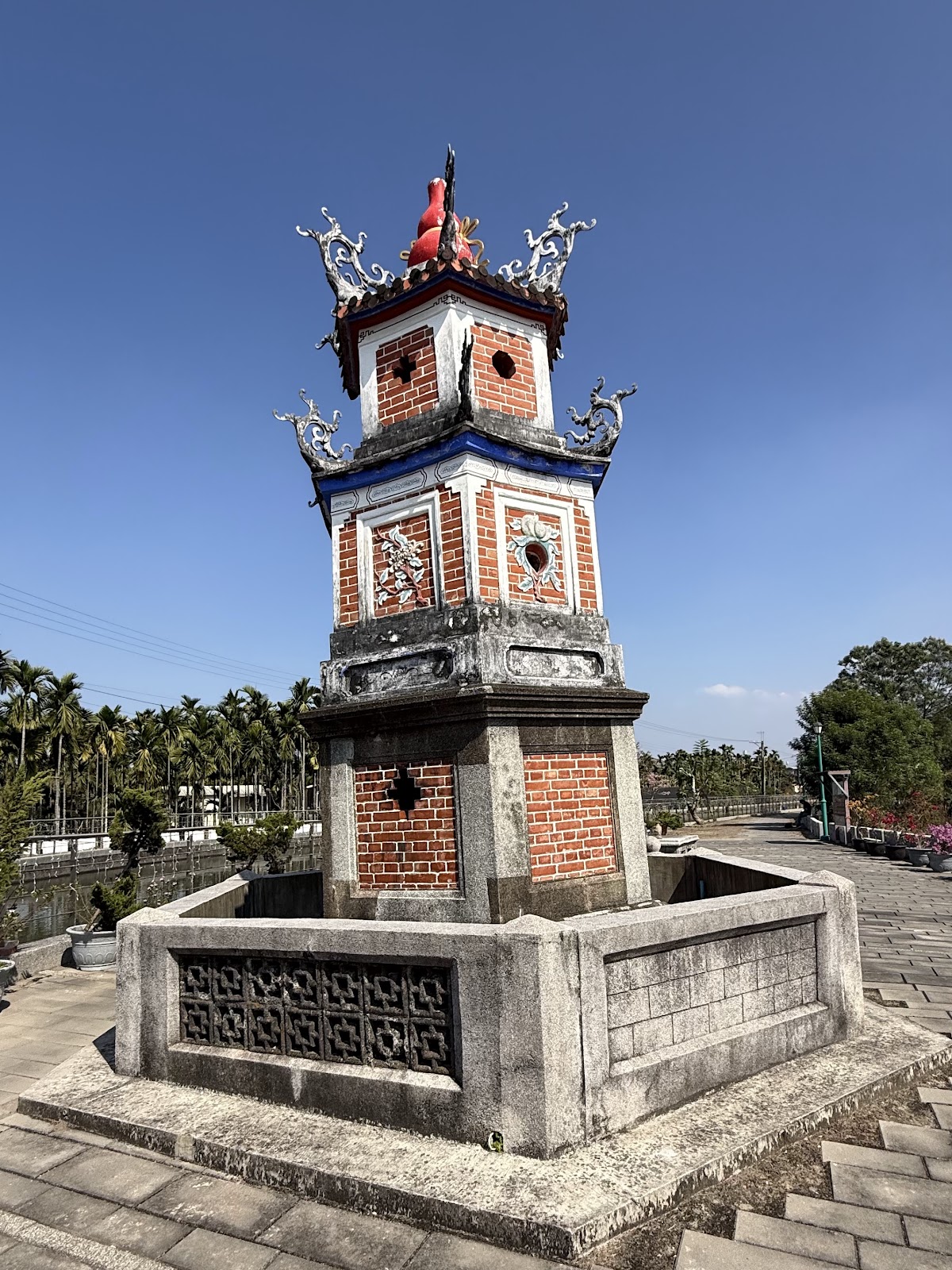 糶糴村敬字亭近拍三層樓建築結構