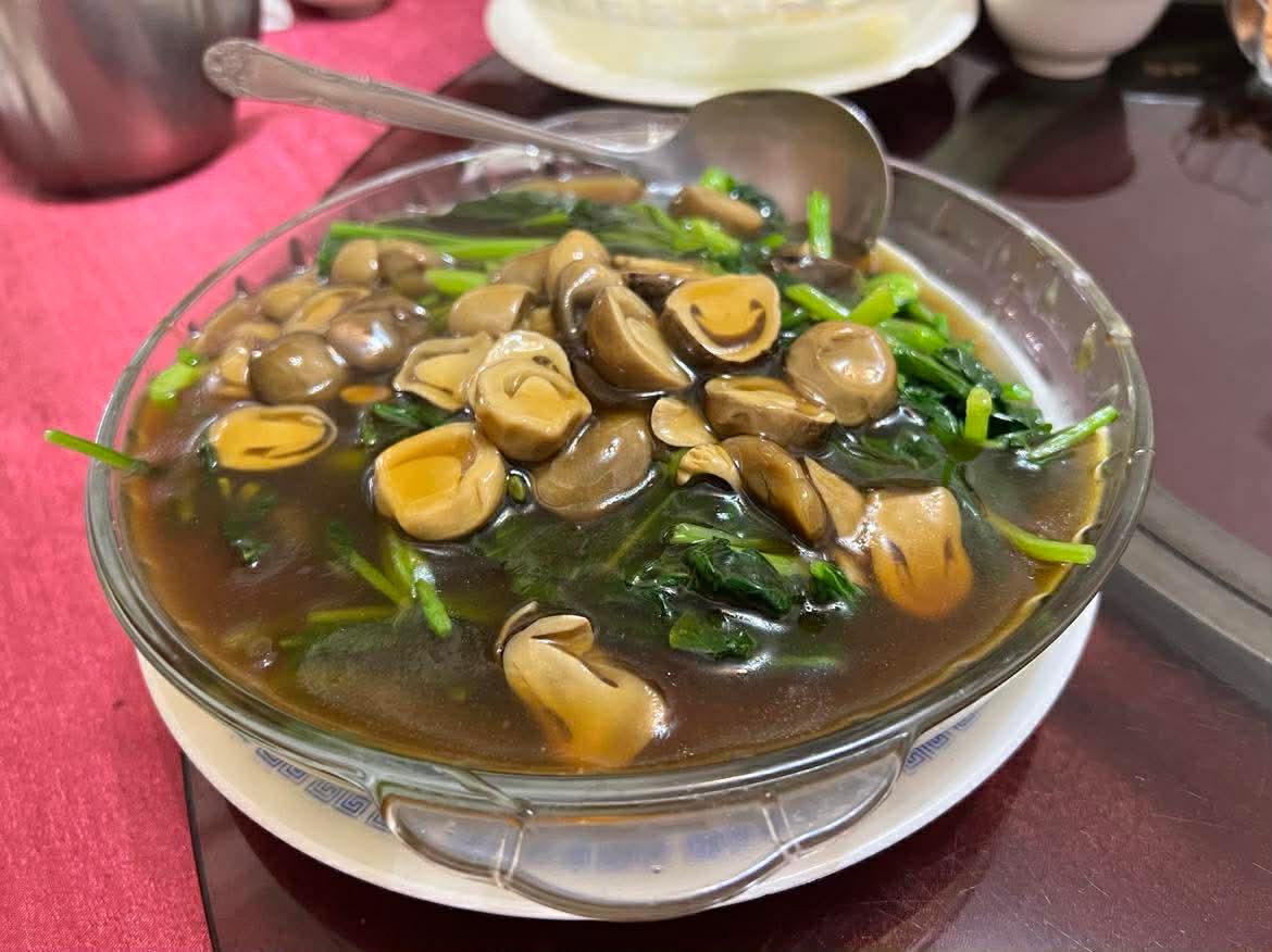 蠔油鮑魚菇燴菠菜