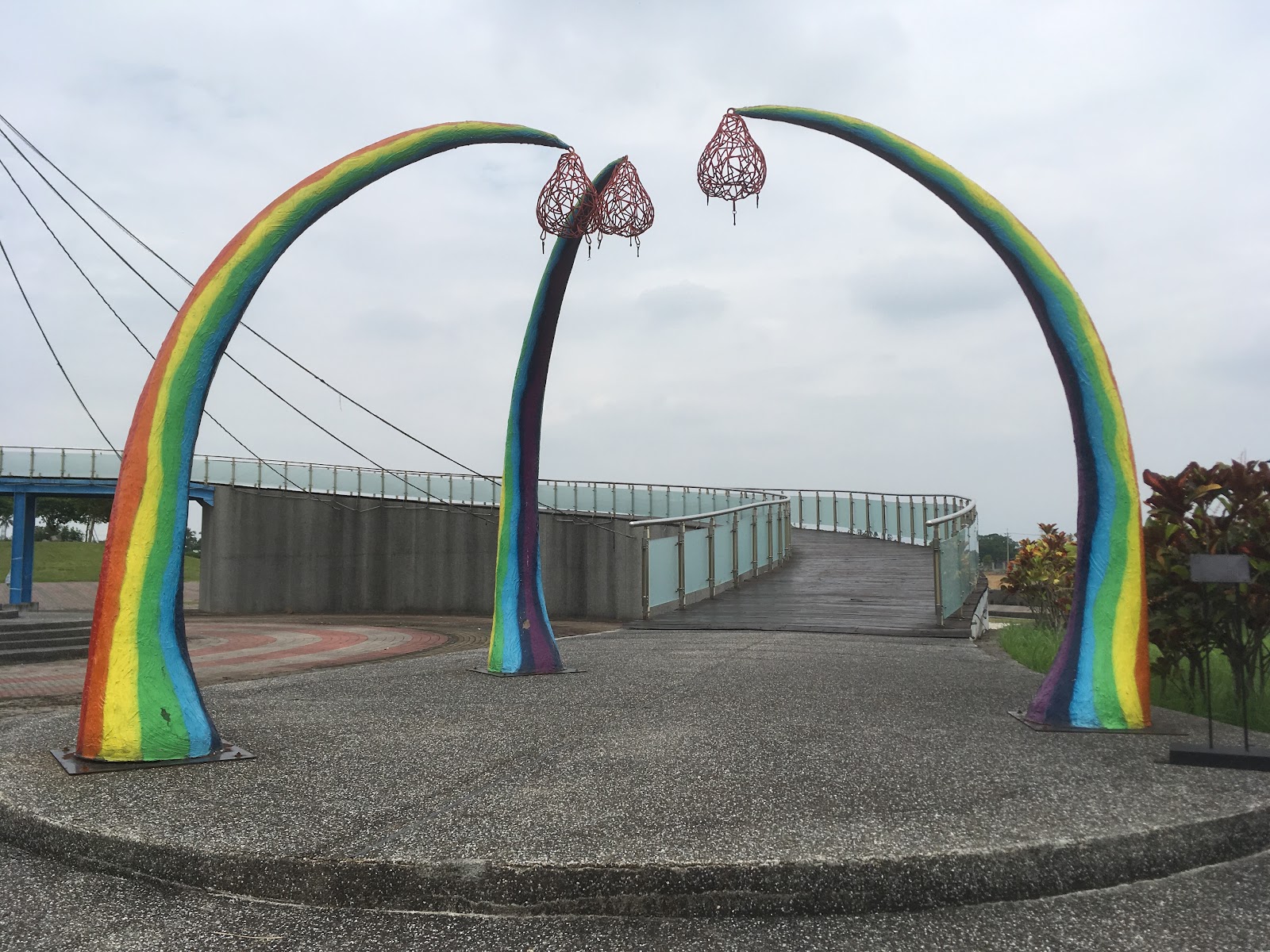 南州運動公園彩虹拱橋地標