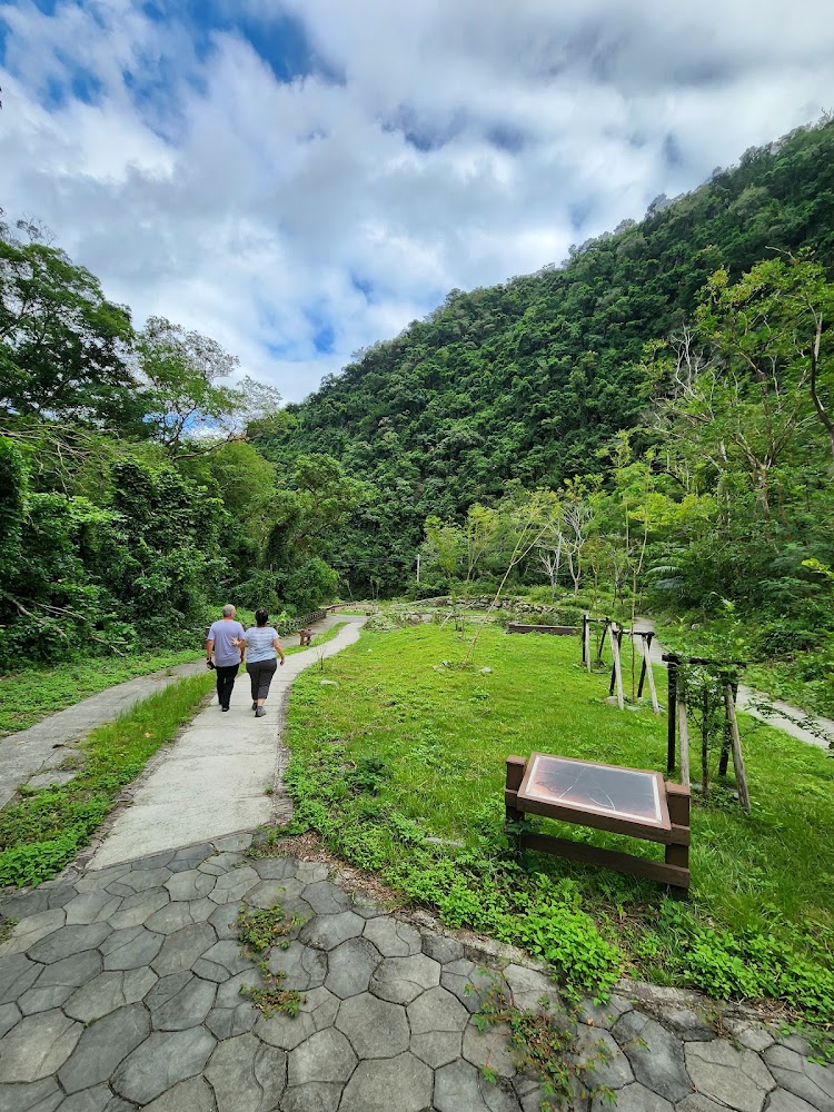 延平蝴蝶谷秘境山間步道散步氛圍