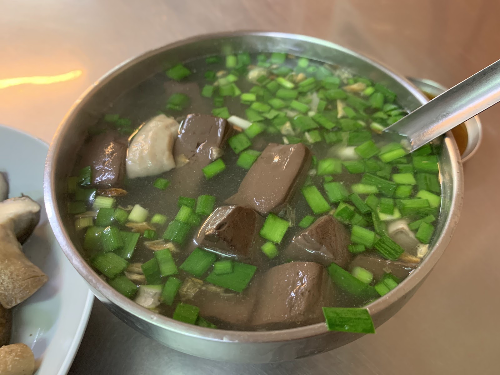 舊城傳統美食五十年老店大腸豬血湯