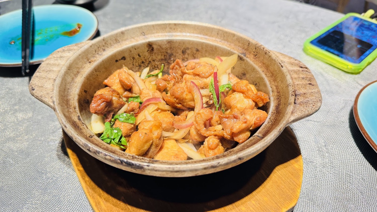 筷炒KUAICHAO砂鍋雞肉料理
