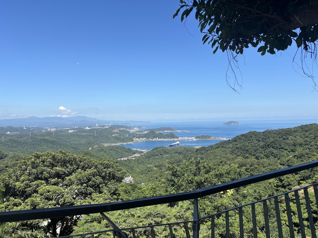 輕便路景觀平台山海景與港灣
