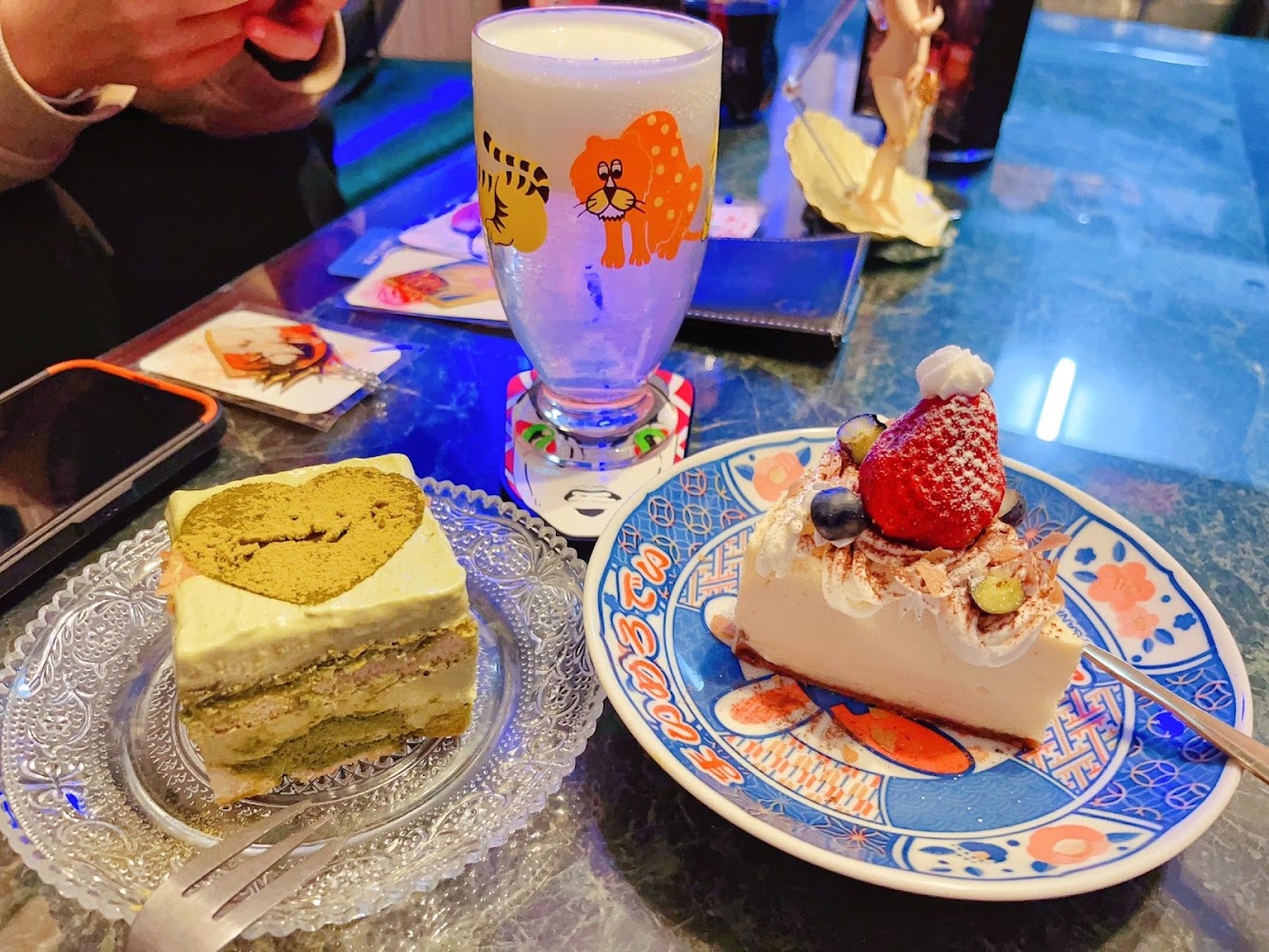 頂讓甜點店甜點飲品與桌面氛圍