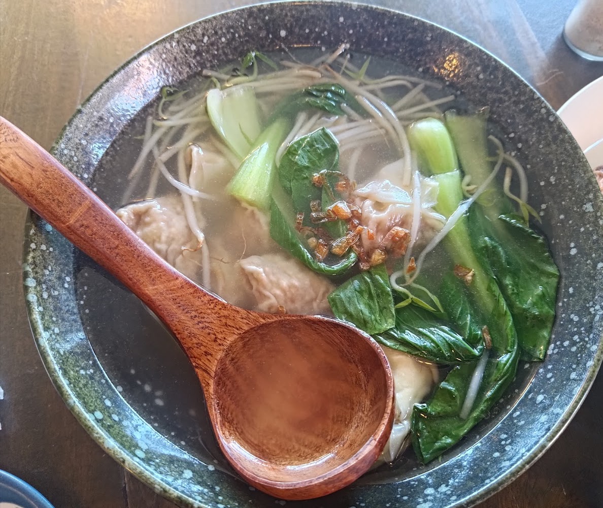 靠北叢山曉餛飩湯麵