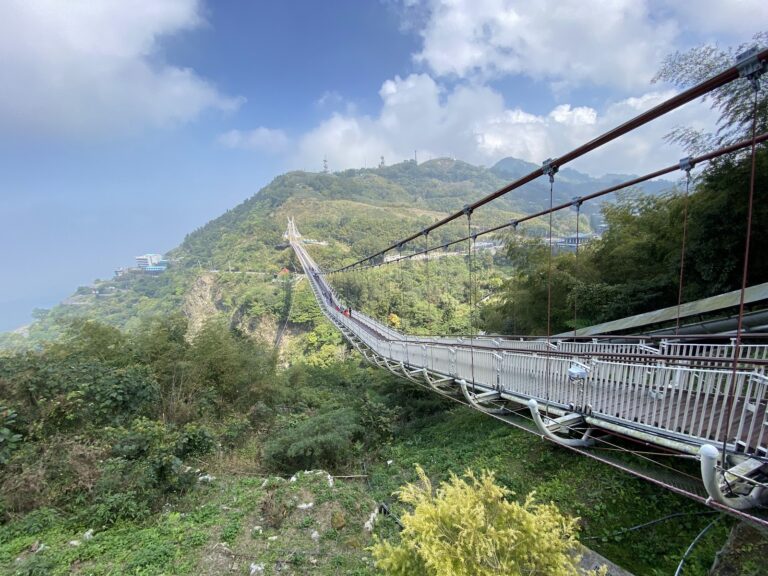 一三一四觀景台嘉義高山茶田遠眺美景