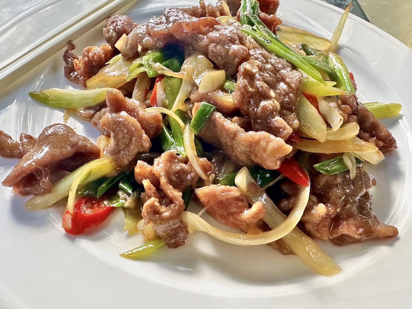 常青廬炒牛肉與青蔥洋蔥熱炒