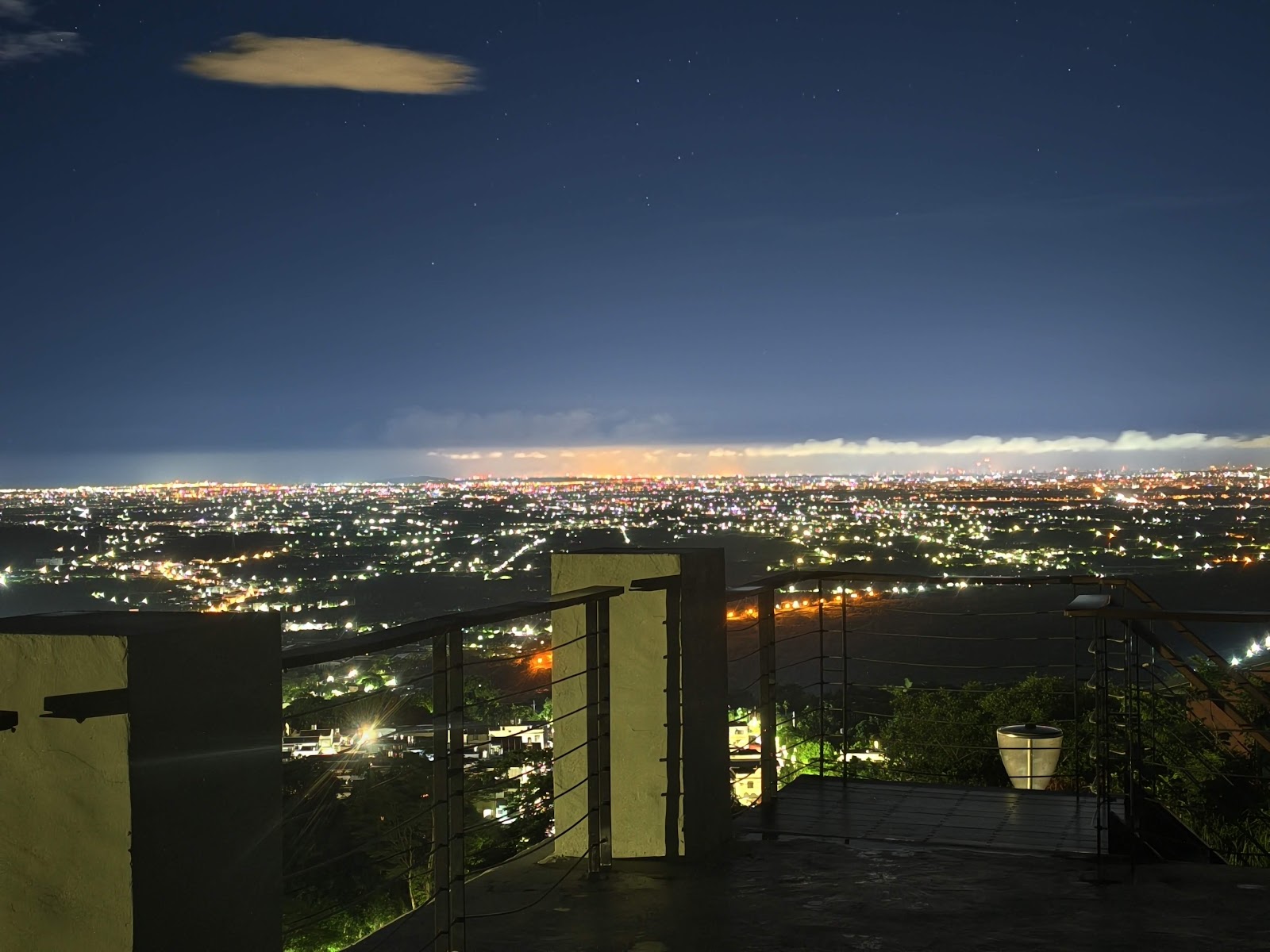 地磨兒藝術公園觀景台夜景,屏東平原萬家燈火點點