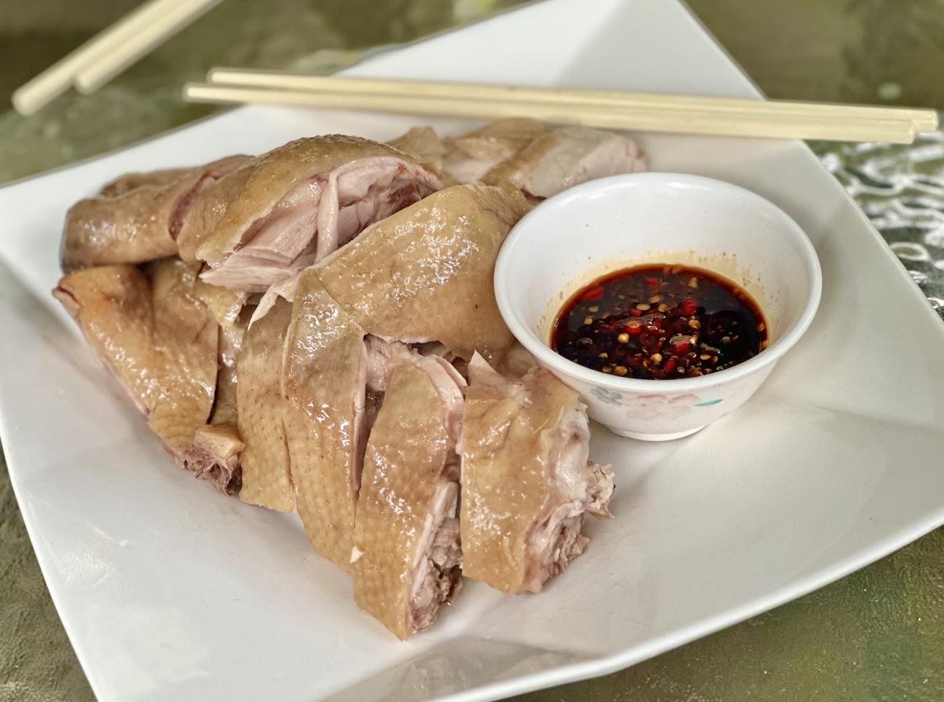 常青廬切片白斬雞與辣椒醬油