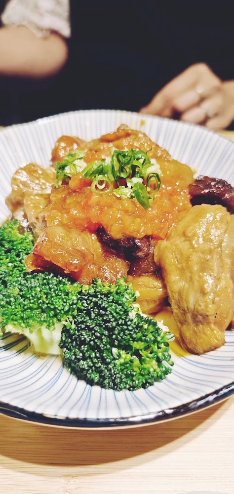 牛筋牛腩主菜