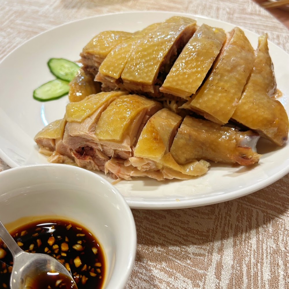 白斬雞切盤與醬料