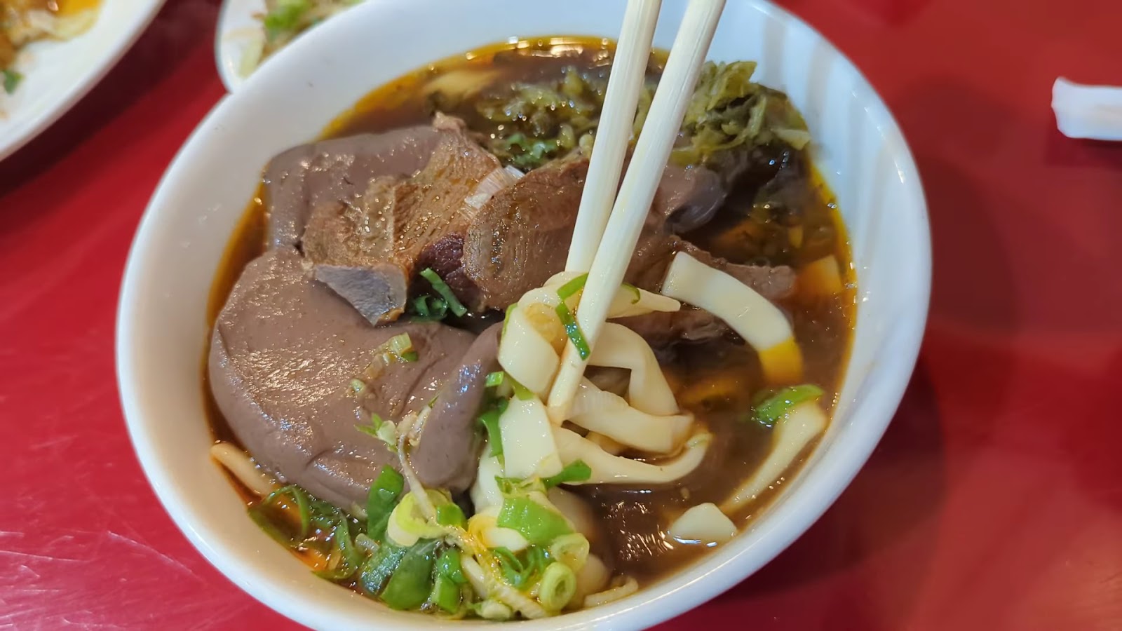 老宋記牛肉麵夾麵特寫