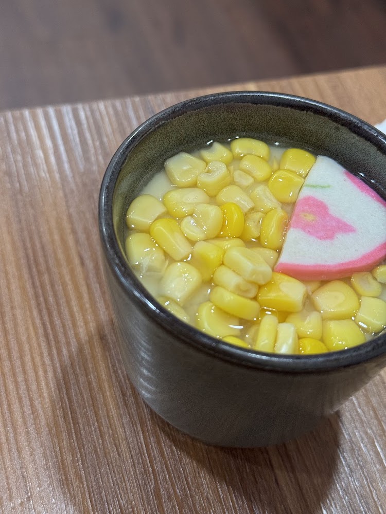 水食堂玉米濃湯配魚板