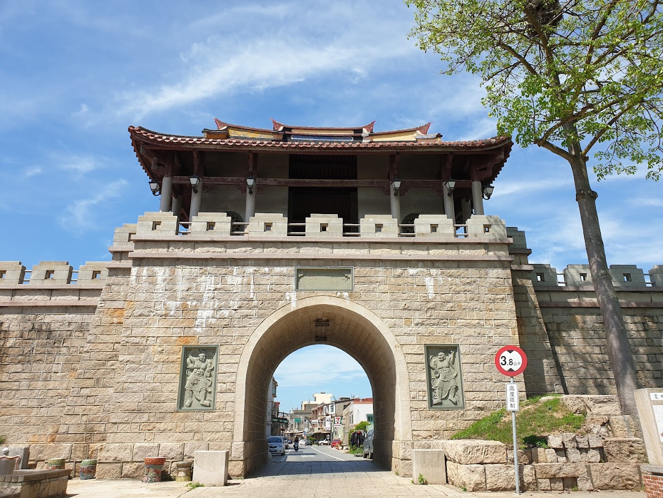 明遺老街傳統巷弄與燈籠