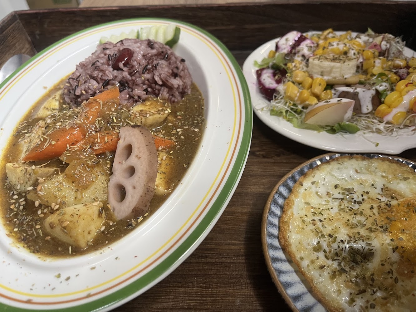 紅豆紫米飯與蔬菜咖哩套餐