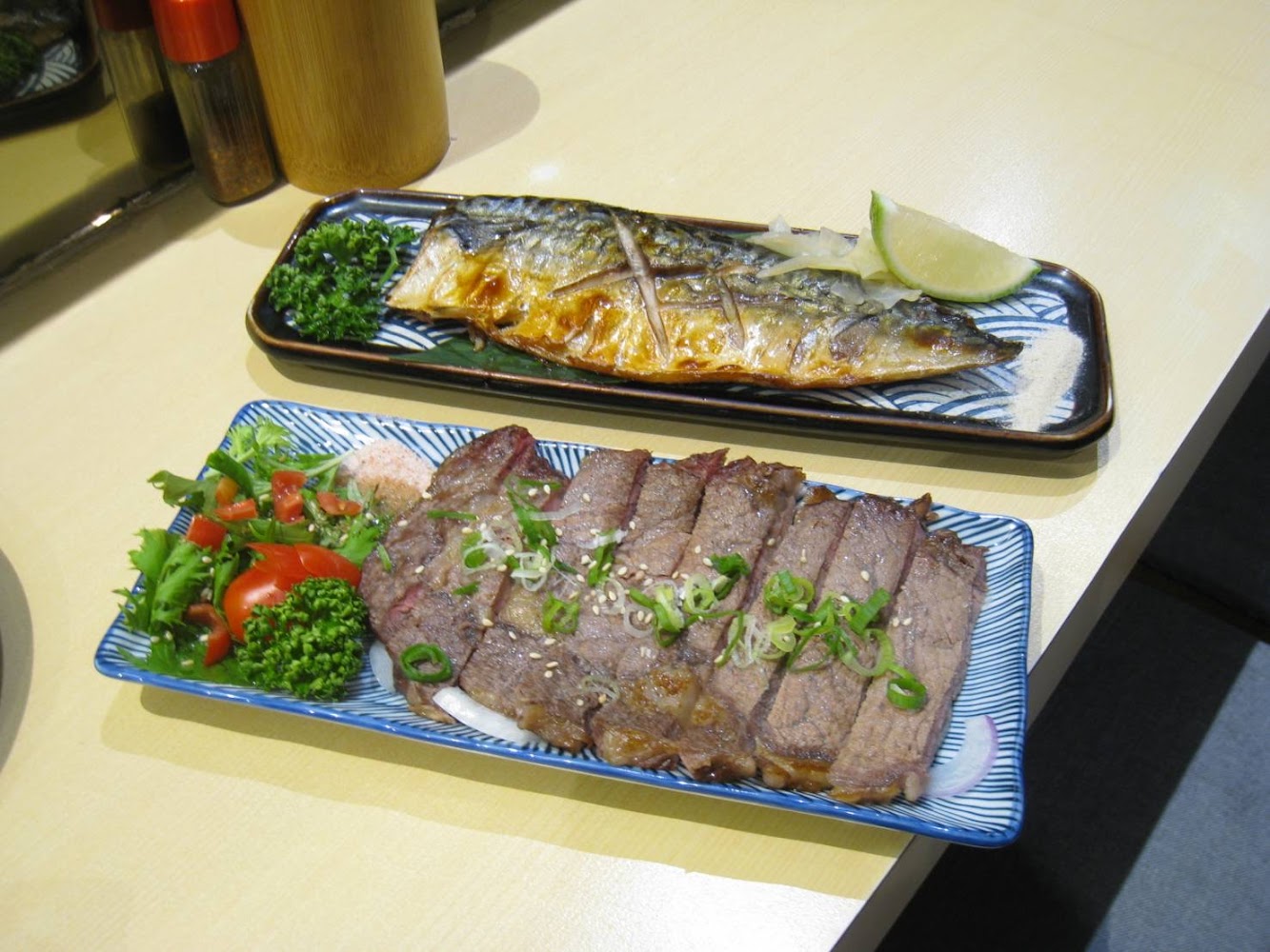 福氣廚房烤鯖魚與牛排料理