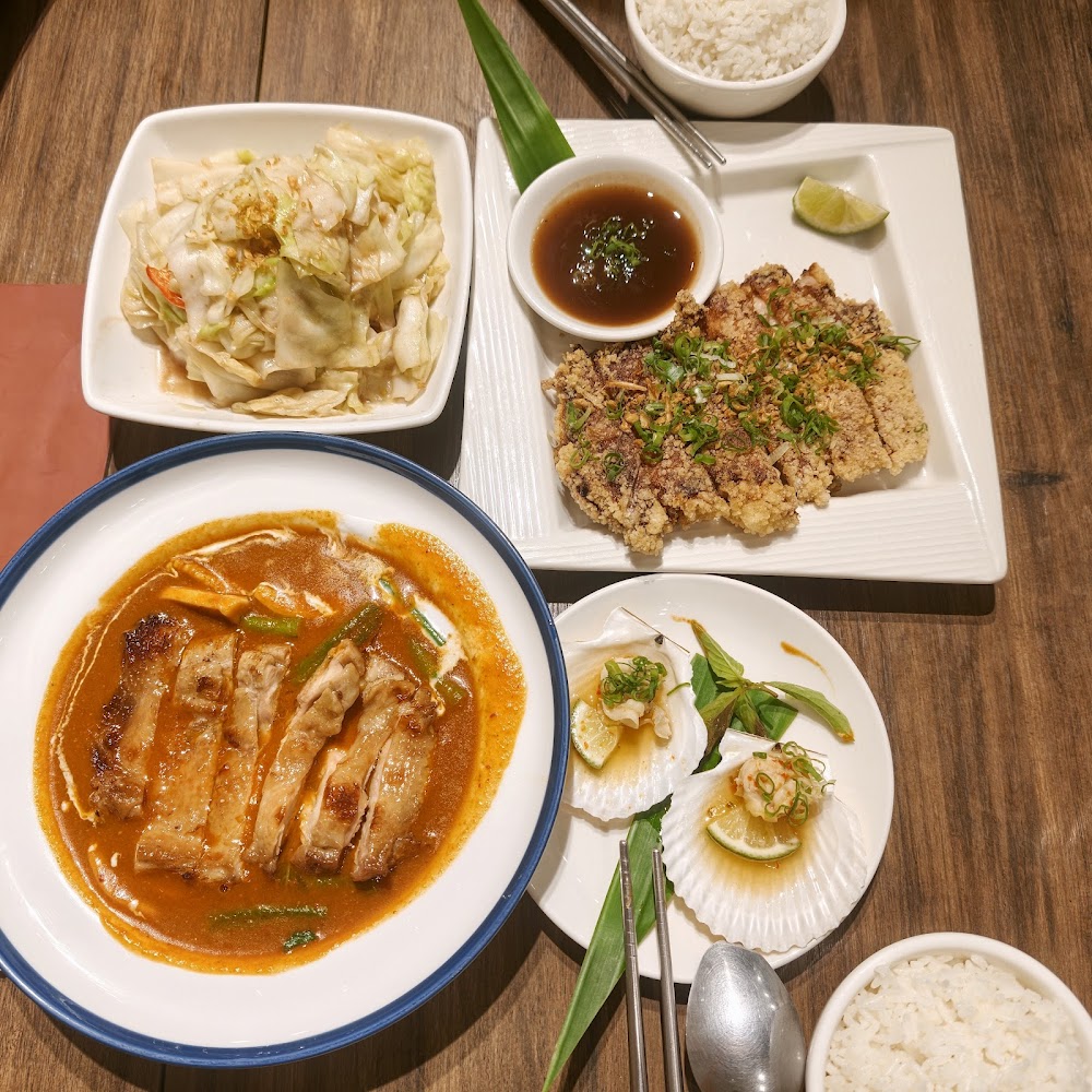 泰式料理整桌餐點