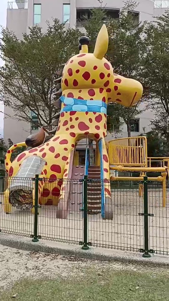 長頸鹿親子公園長頸鹿溜滑梯