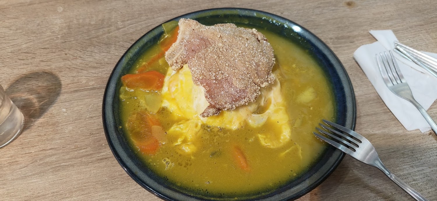 梁陳吉日複合式乾燥花餐廳炸豬排咖哩蛋包飯