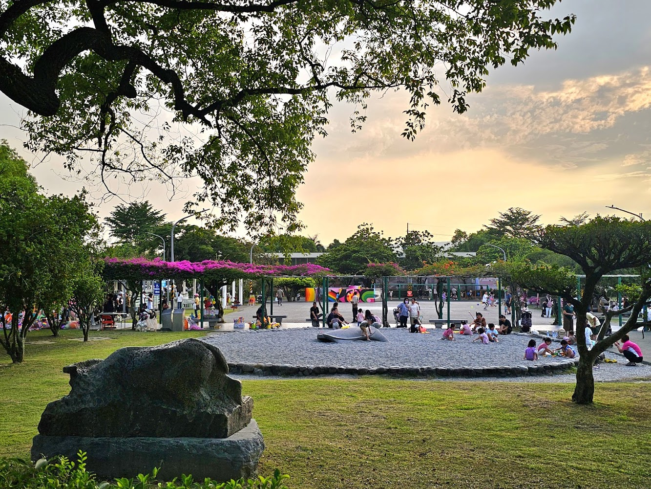 中興新村兒童樂園沙坑與親子活動區