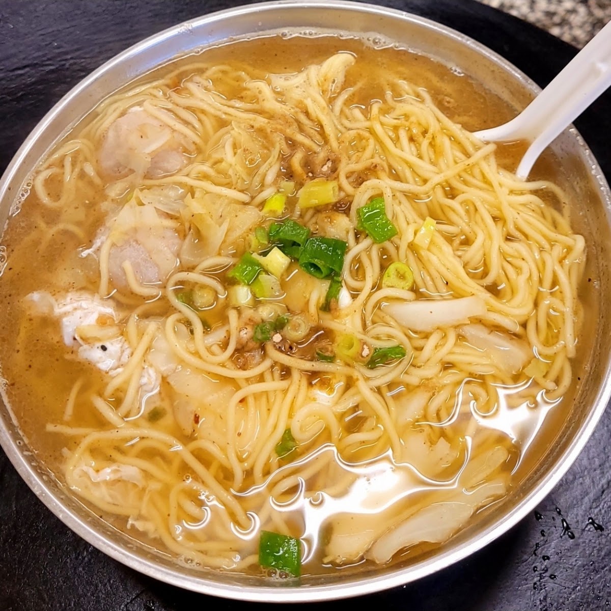 小慧涼麵店貢丸蛋花湯