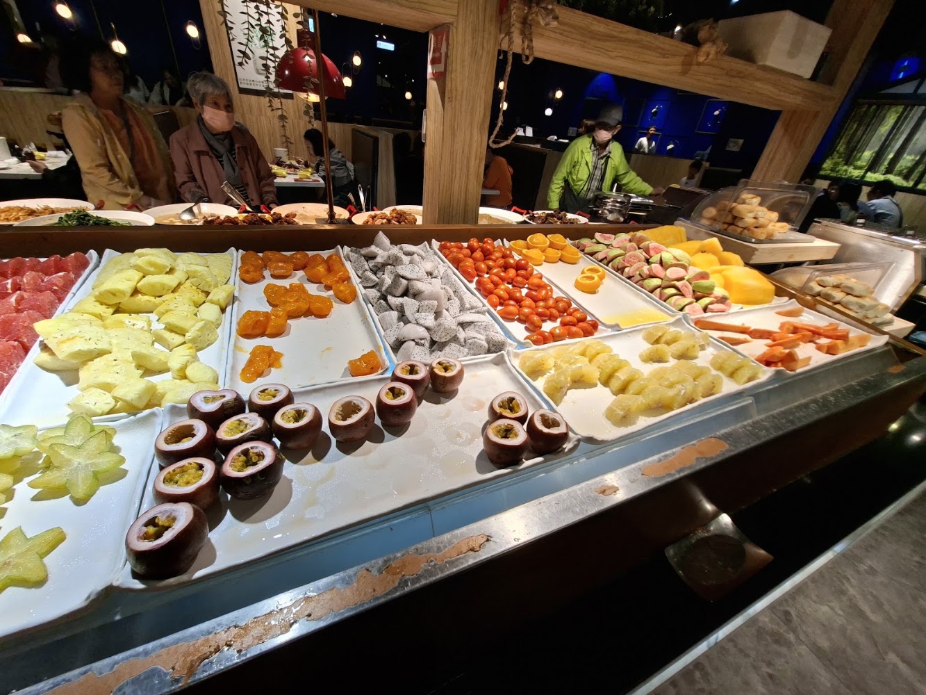 我家牛排中和旗艦店水果區