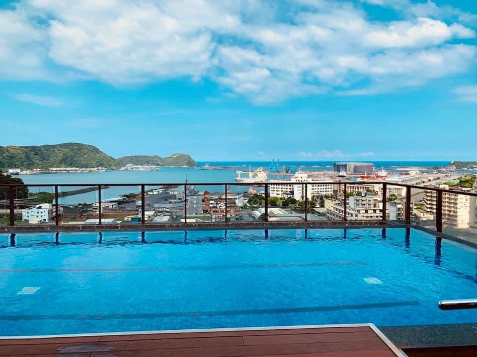 煙波蘇澳四季雙泉館高樓泳池景觀