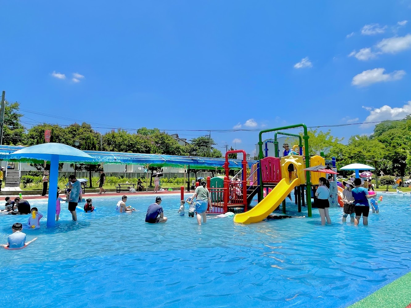 竹崎親水公園兒童戲水區的戶外戲水池
