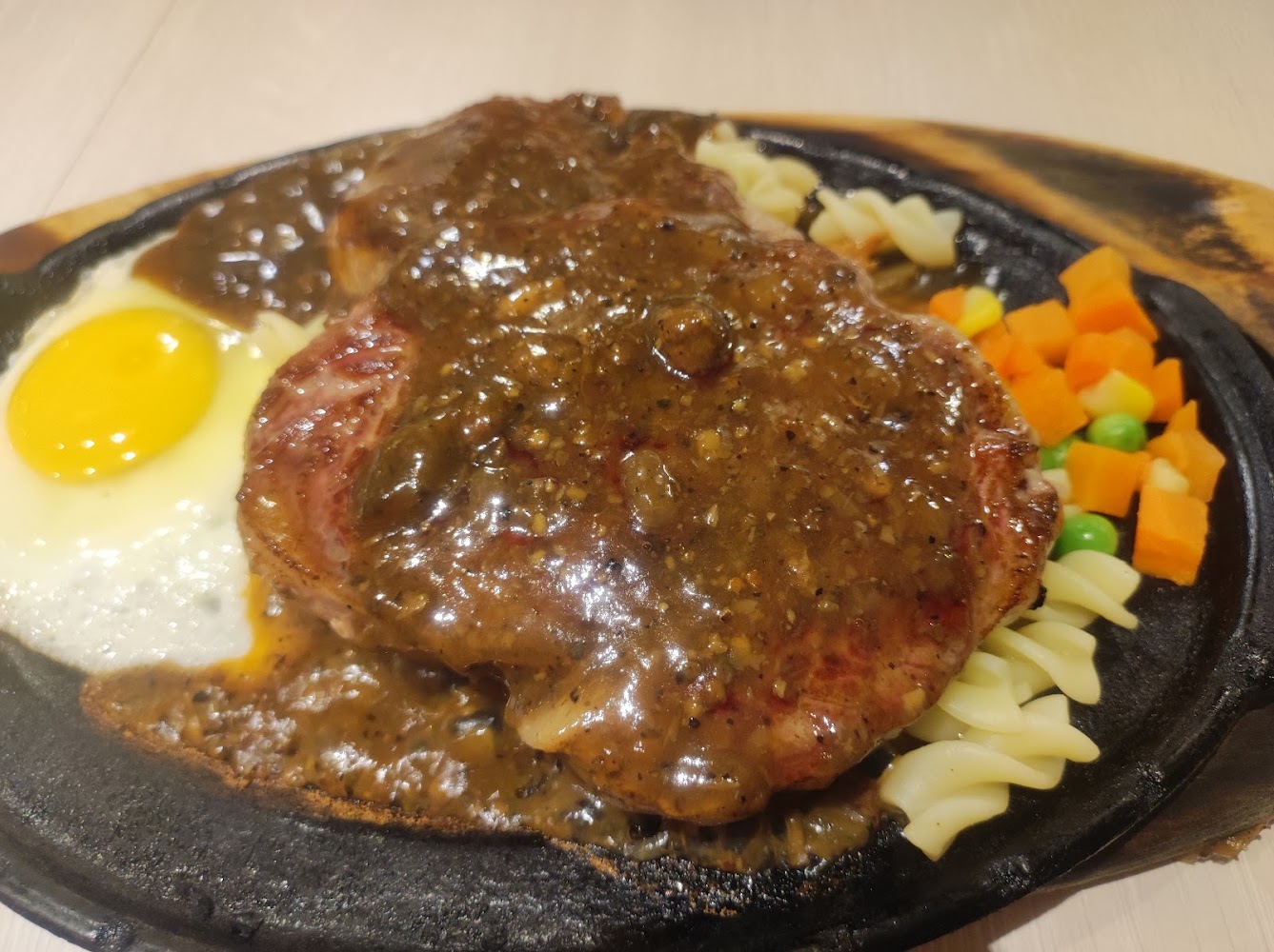 信義忠孝店牛排鐵板