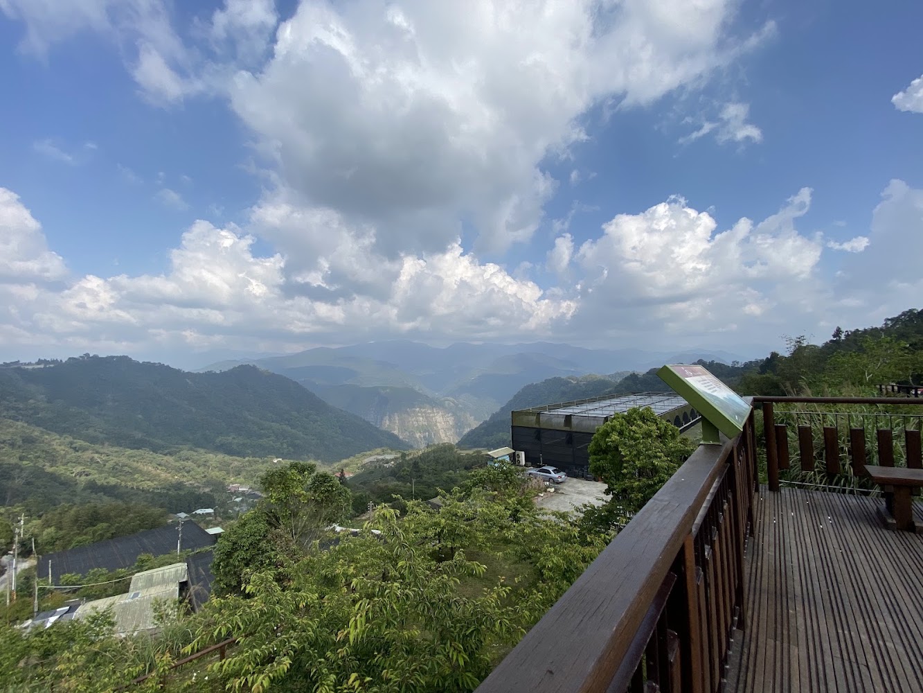 隙頂觀景台山景平台