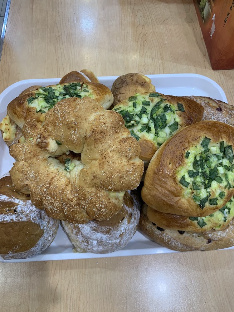 奕順軒羅東民權店蔥花與起司麵包