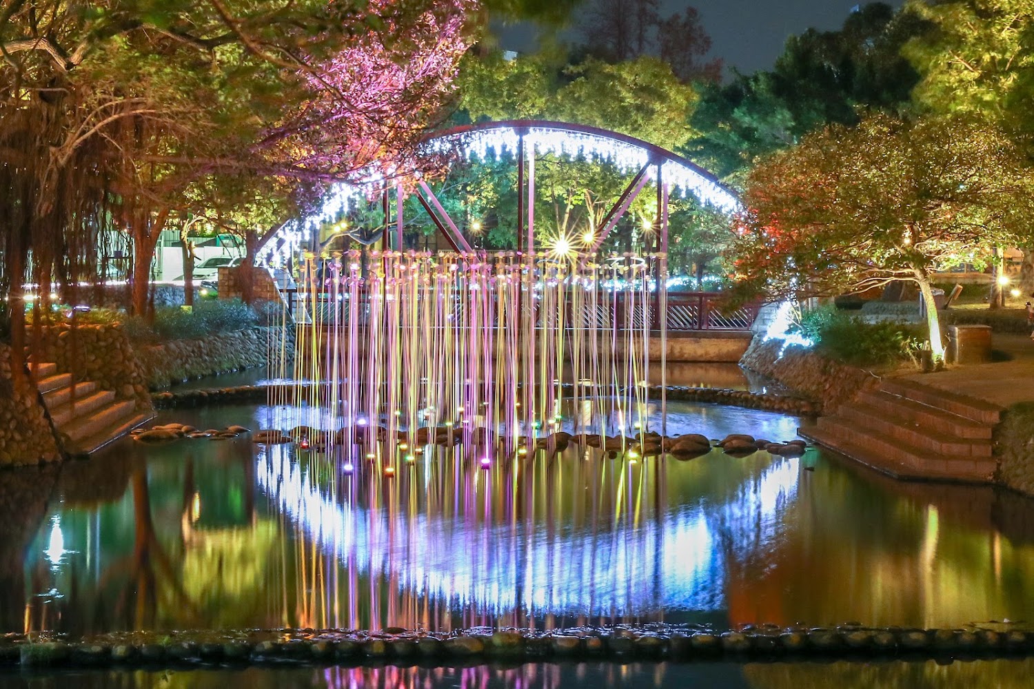 護城河親水公園夜景