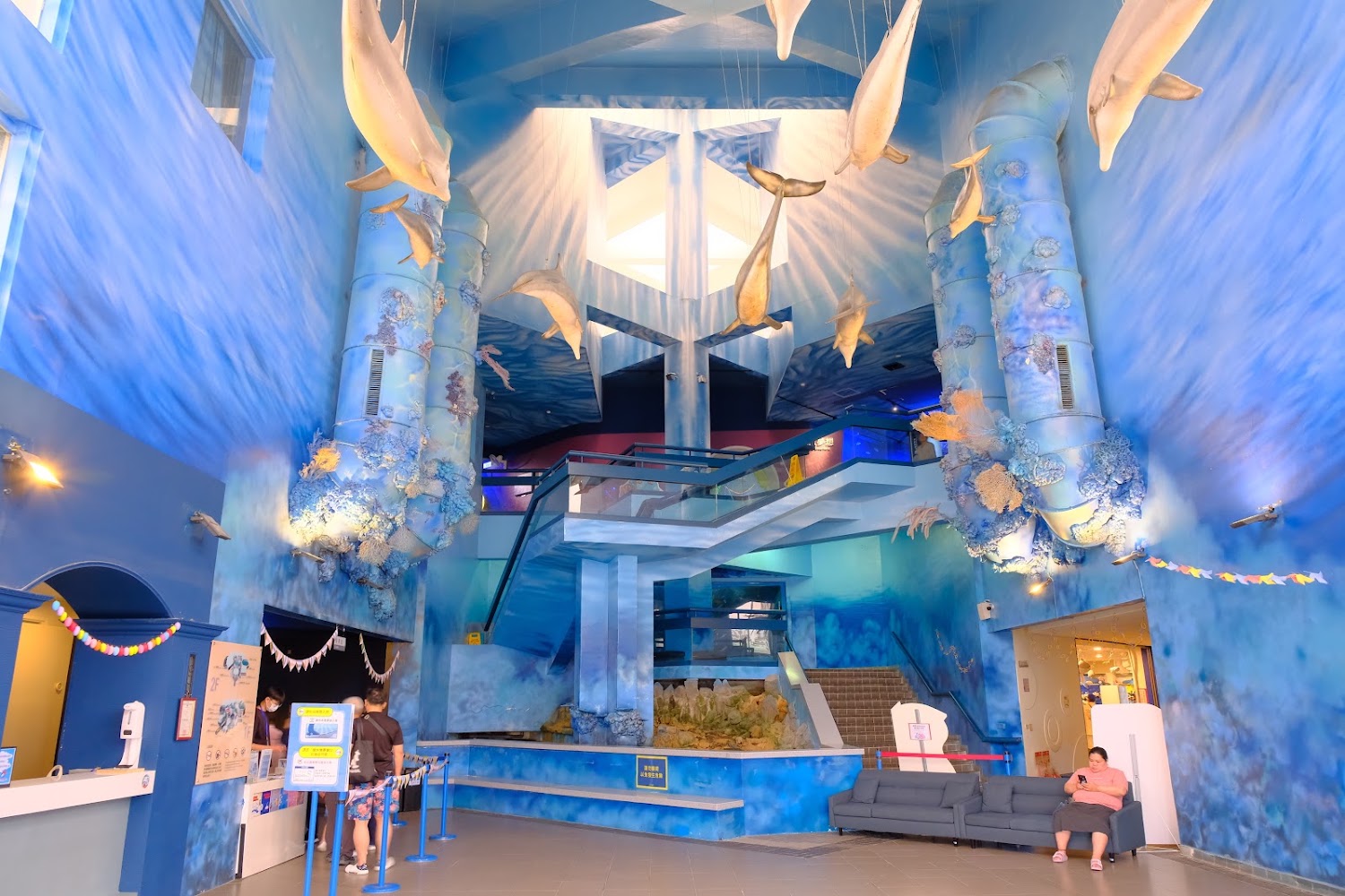 澎湖水族館館內大廳海洋造景