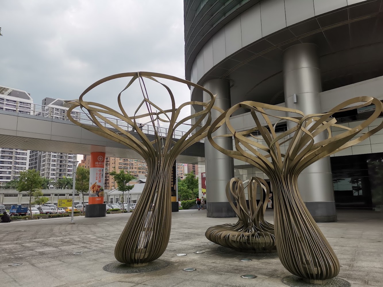 南港公共空間金屬樹雕塑