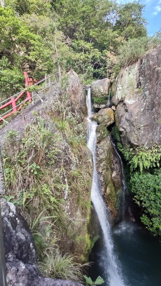 猴洞坑瀑布山林溪谷景觀