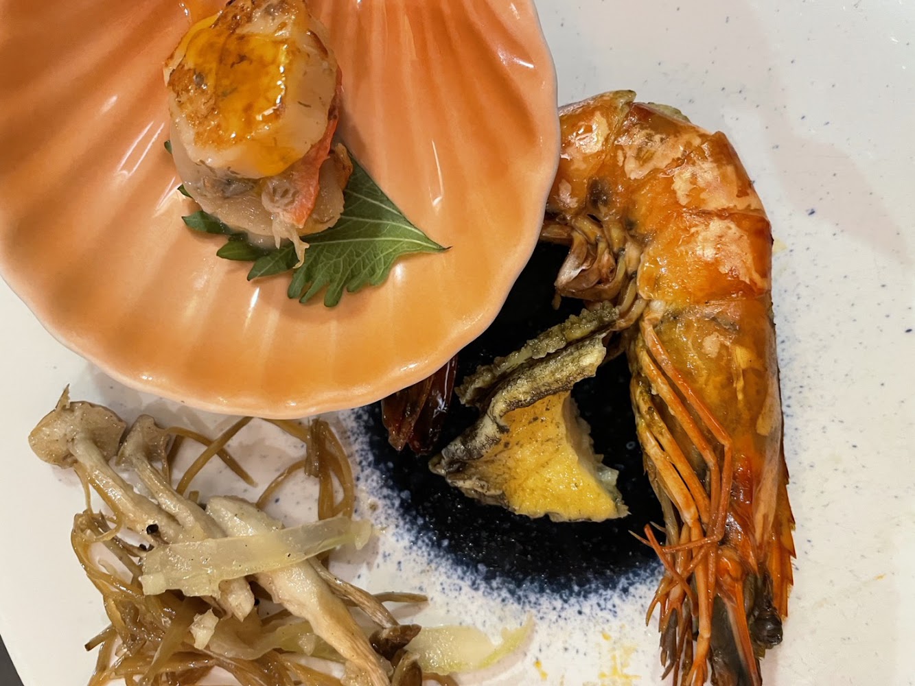 旭集信義店海鮮料理與干貝蝦子