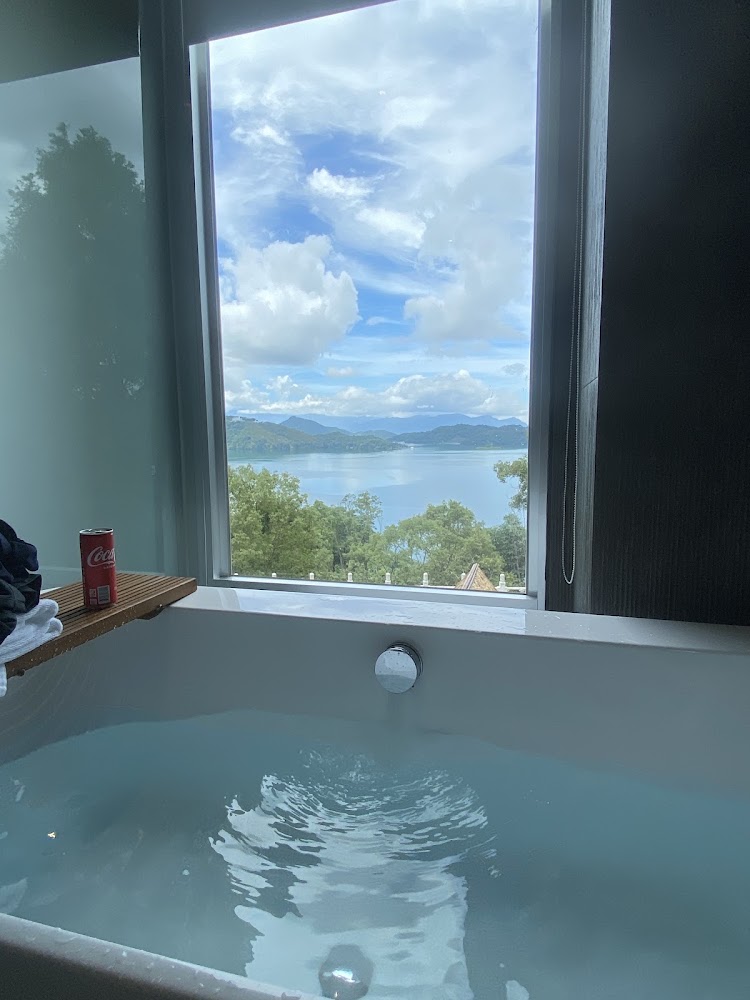 承億文旅潭日月湖景浴缸