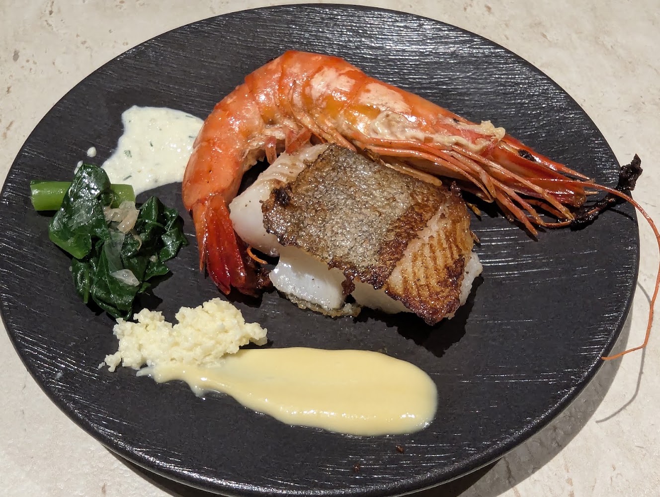 旭集中茂店烤蝦與煎魚排料理