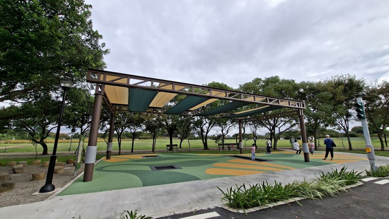 后里環保公園孩籽世界遊戲場戶外活動區與綠地