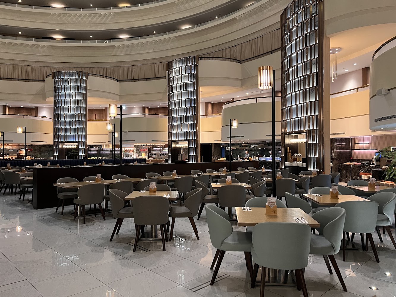 茹曦酒店 SUNNY BUFFET 餐廳內景與座位區