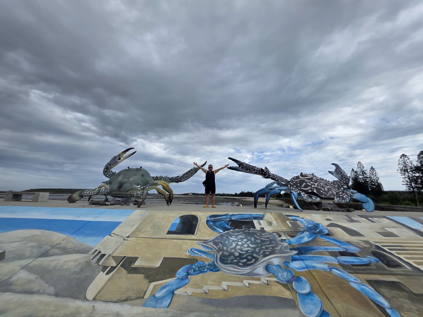 講美海堤公園3D立體巨蟹彩繪牆