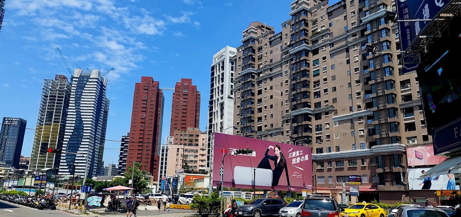 台中市區街景與高樓大廈