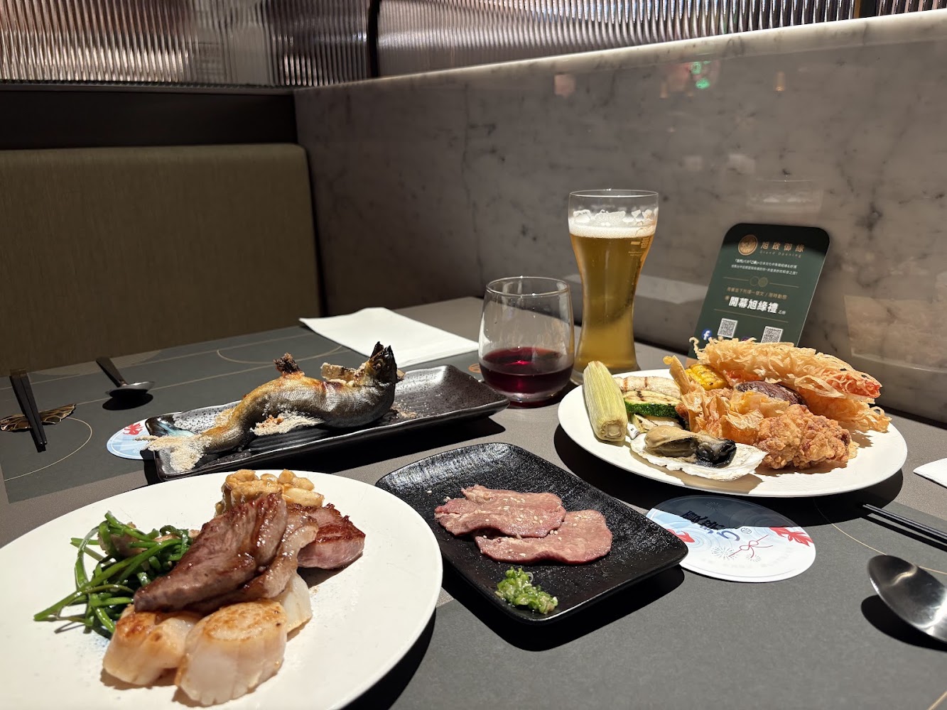 旭集台中店綜合熟食與酒飲