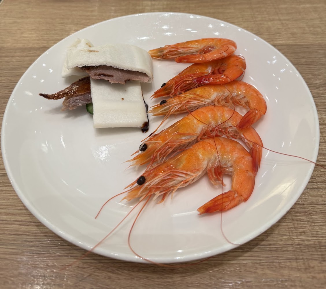 蝦子與烤鴨夾餅料理