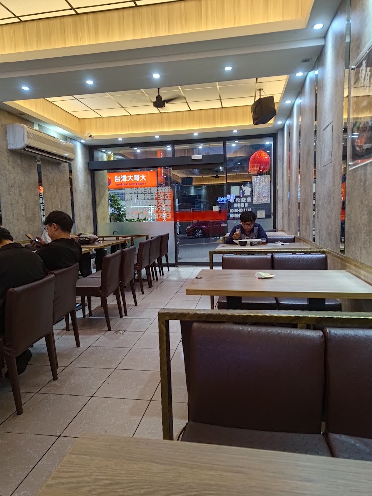 傳奇烤肉飯內用空間