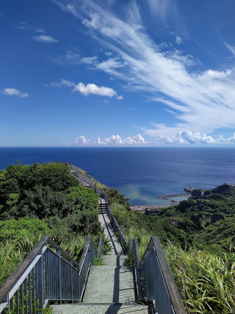 報時山觀景台步道與海景