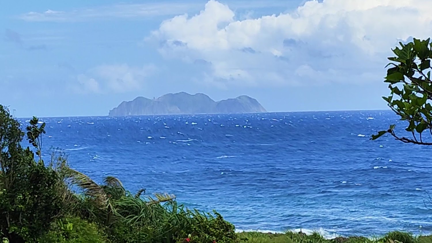 遠望小蘭嶼與藍色海洋