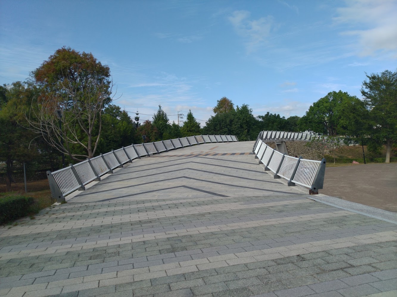 現代橋梁步道景觀
