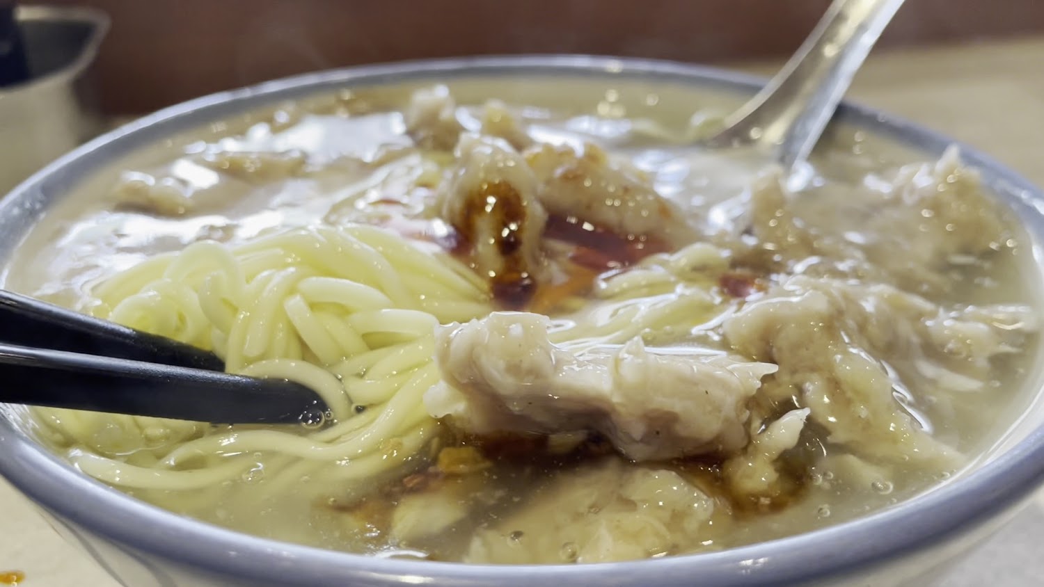 阿娘給的蒜味肉羹麵